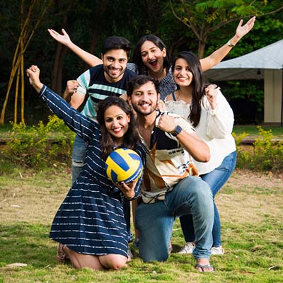 Group Picture of student who traveled with us in 6/7 seater Taxi from chandigarh to goa