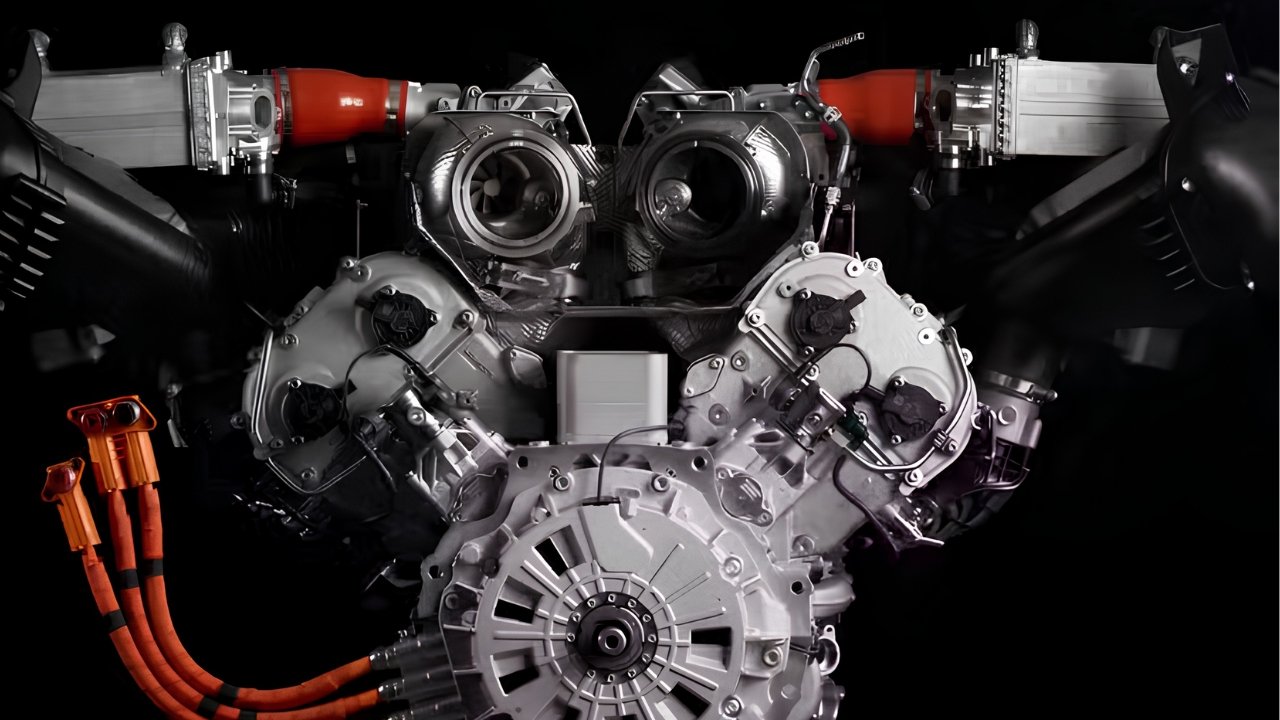 Lamborghini’s New V8 Hybrid Engine Is Redefining the Future of Supercar Performance