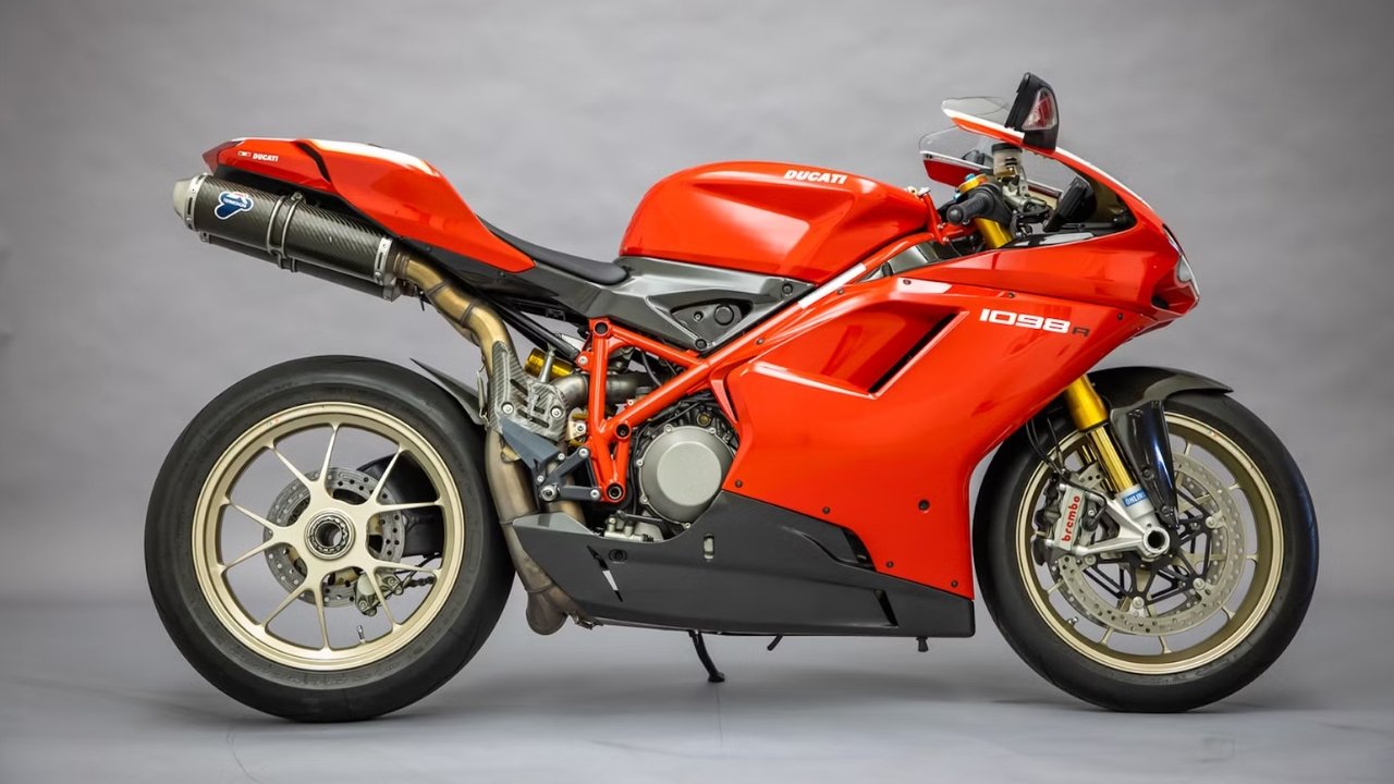 10 Touring Bikes That Prove Comfort Doesn’t Have to Mean Slowing Down