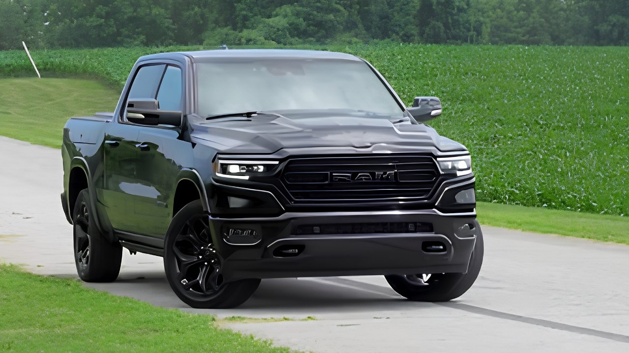 2020 Ram 1500 vs. 2020 Nissan Titan: Which Full-Size Pickup Is the Better Buy?