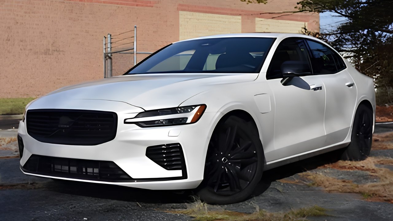 2023 Volvo S60 Recharge T8 eAWD Plus Black Edition Review: The Plug-In Sedan That Quietly Does Almost Everything Well
