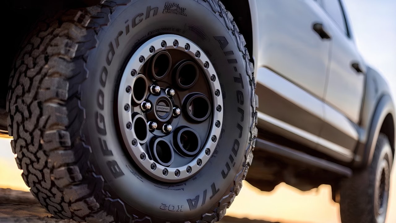 Why Ford Trucks Still Rule America’s Roads: The Surprising Reasons Behind Their Enduring Dominance