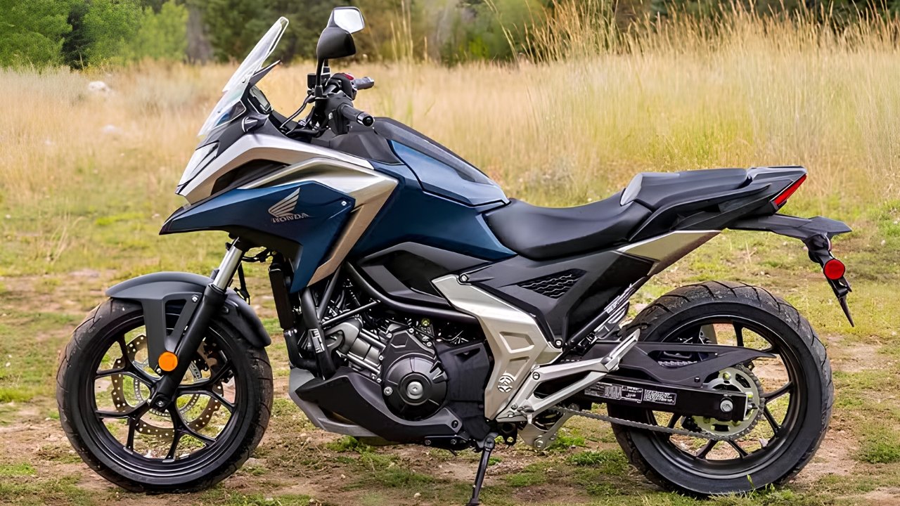 This Sleeper Touring Motorcycle Was Built to Go the Distance